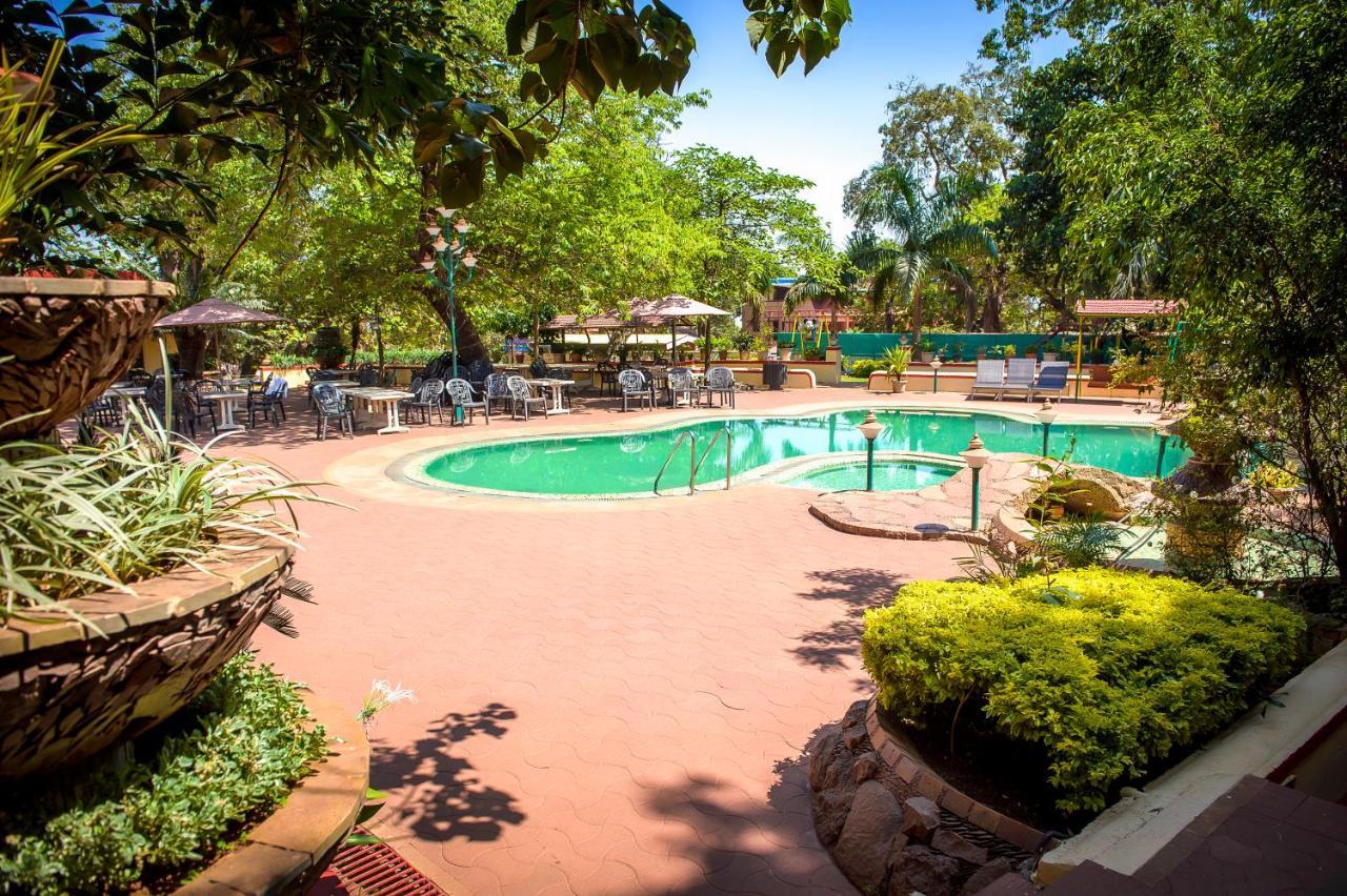 Adamo The Resort Matheran Εξωτερικό φωτογραφία
