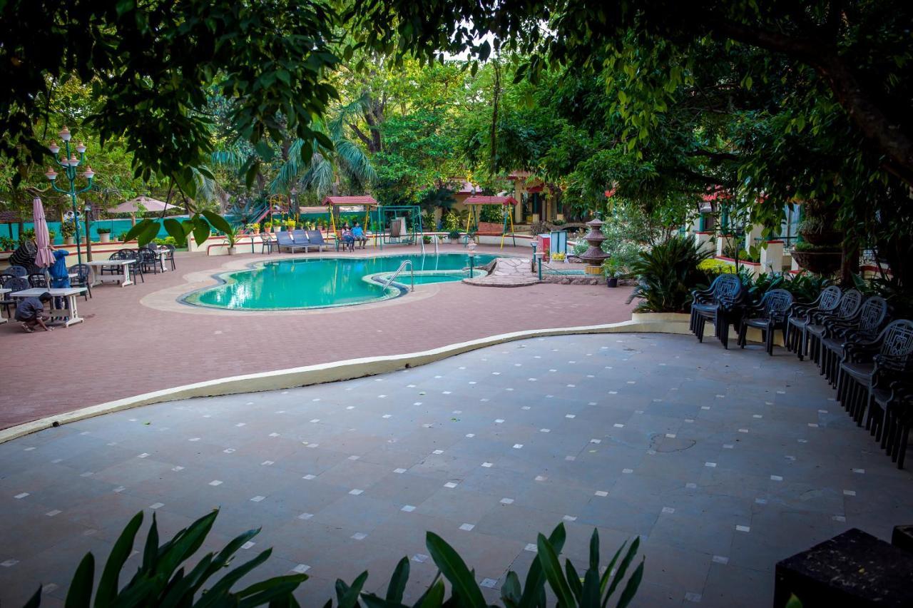 Adamo The Resort Matheran Εξωτερικό φωτογραφία